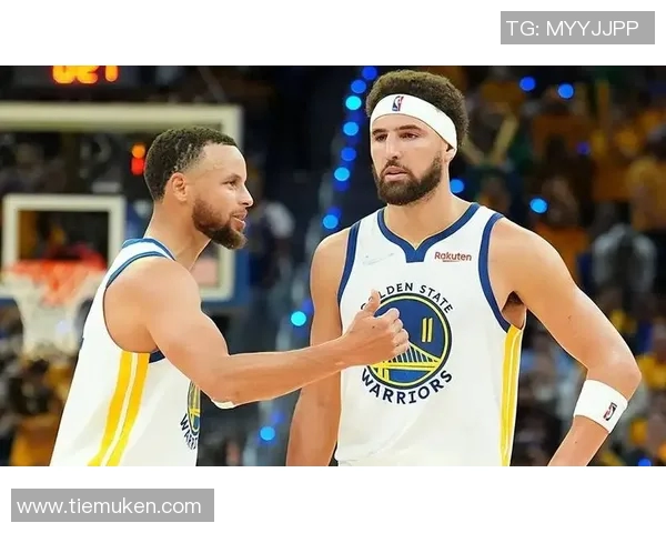 汤普森与队友发生争执,引发外界猜测勇士内部矛盾 汤普森与队友发生争执,引发外界猜测勇士内部矛盾